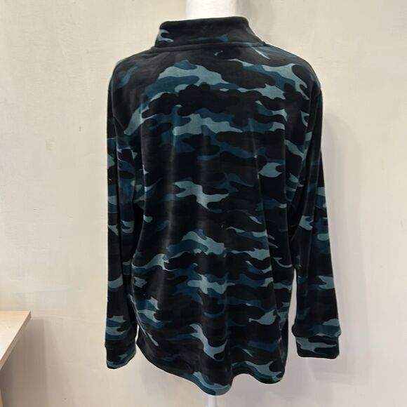 CuddlDuds camouflage front zip cozy jacket Size M EUC - Picture 7 of 10